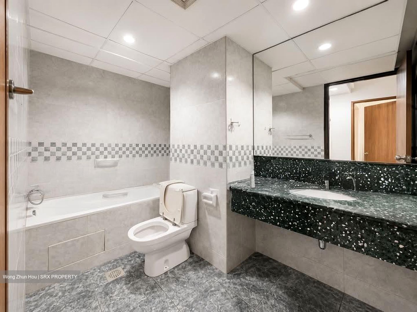 UE Square (D9), Apartment #592433051